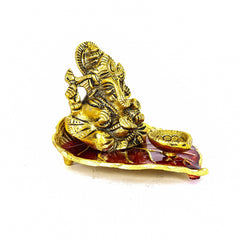 Lord Ganesha on Peepal Leaf Diya