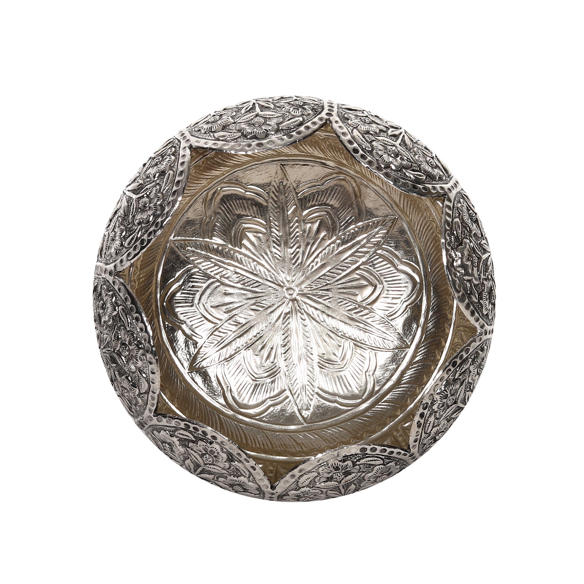 Elevate Your Décor with Timeless Beauty: Brass Decorative Flower Urli