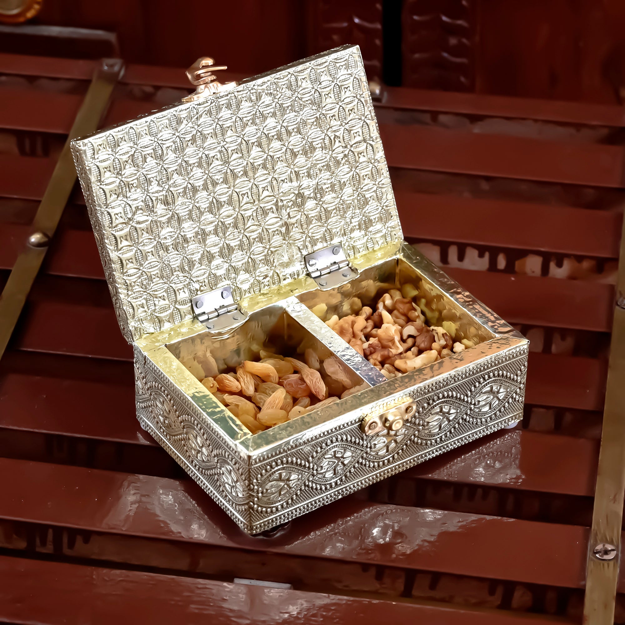 Rajasthani Meenakari Multi Compartments Dry Fruit Box