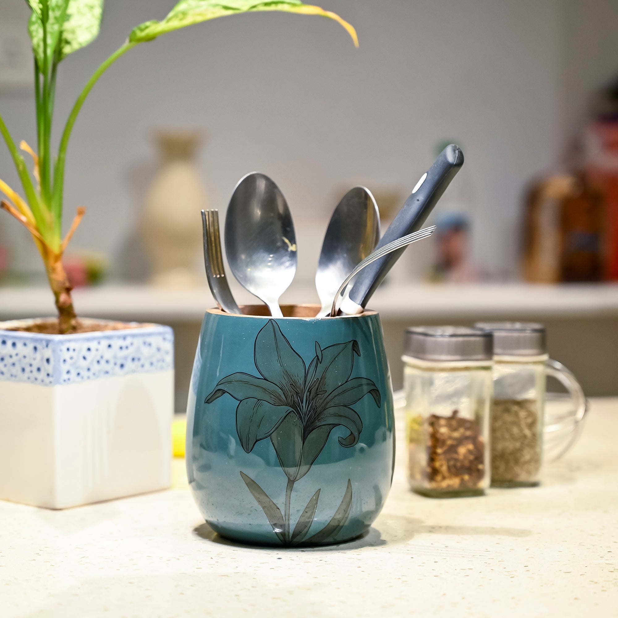 Lily Cutlery Holder